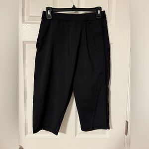Lululemon Ninja Yoga Pants size 6